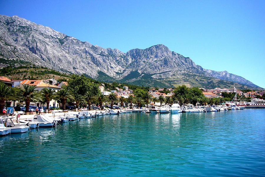 Hotel Pansion Knezovic à Baška Voda Extérieur photo